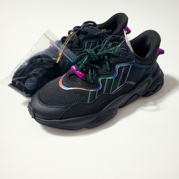 Adidas Ozweego Women's Size 5 'Black Green Sonic'